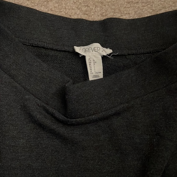 Forever 21 Skate Skirt - Picture 2 of 2